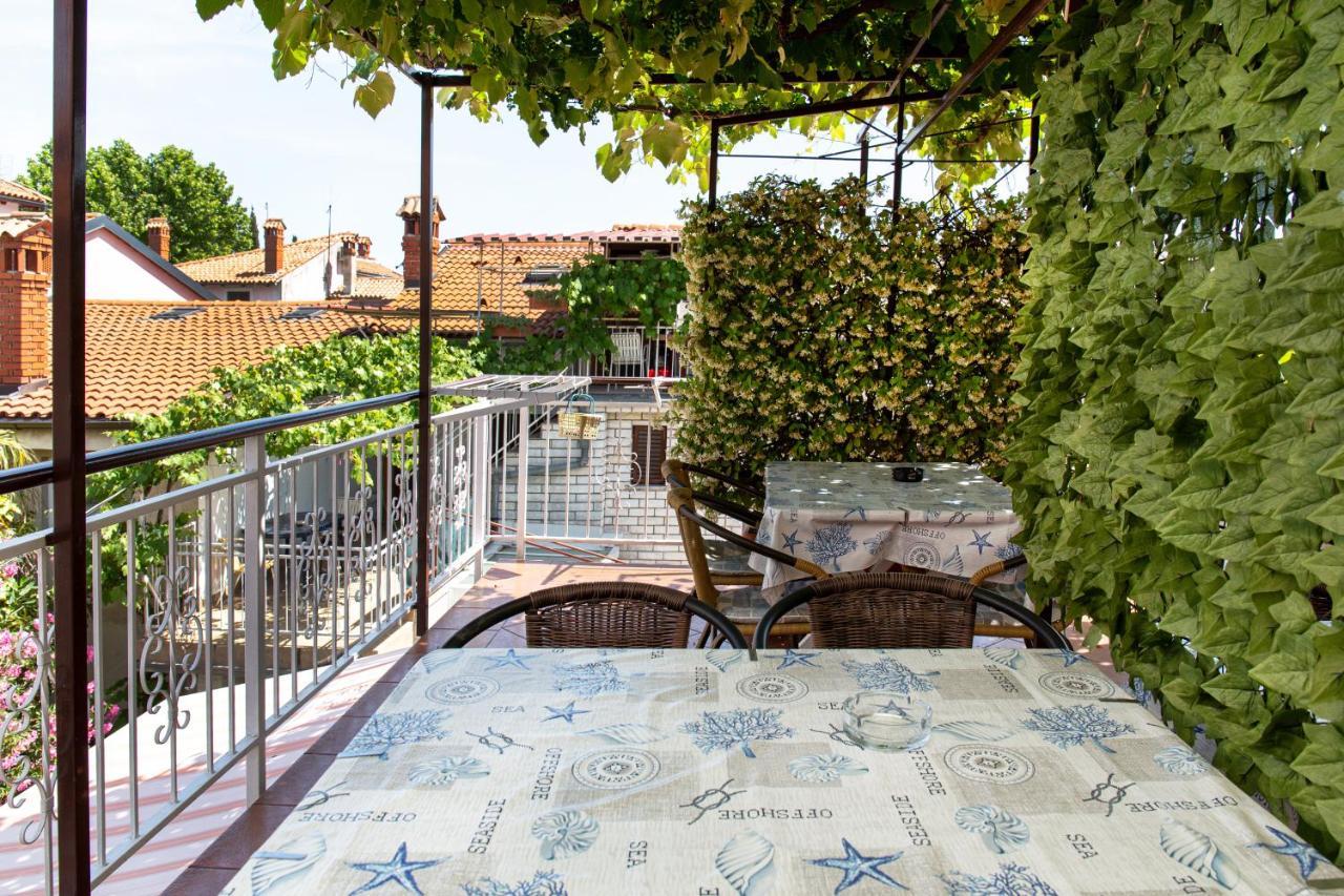 Apartmaji Pri Perotu Izola Exterior foto